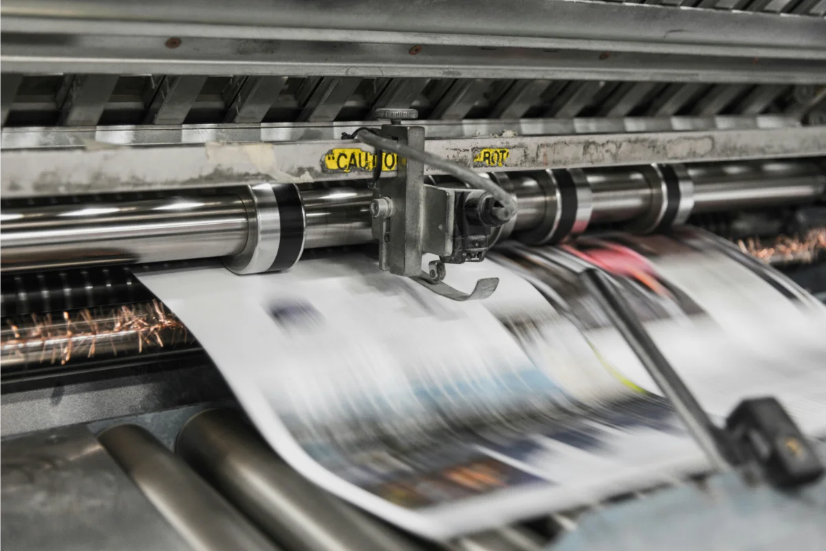 Expert printing consultant with 20 years experience on Komori and Heidelberg presses.